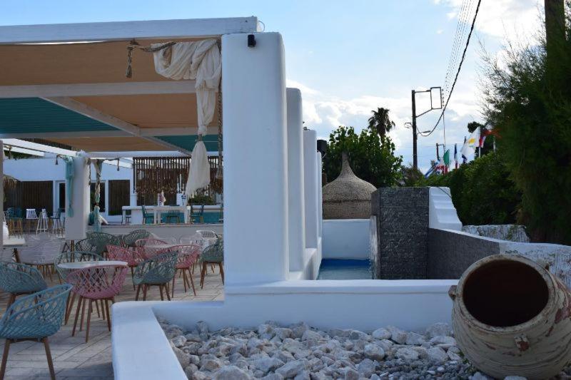 Marzi Beach And Bungalows Hotel Kokkónion Екстериор снимка