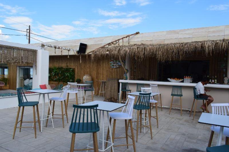 Marzi Beach And Bungalows Hotel Kokkónion Екстериор снимка