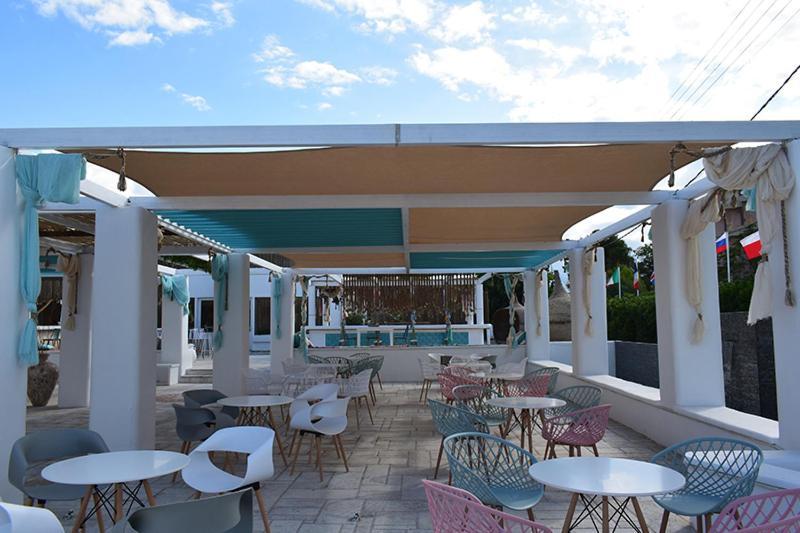 Marzi Beach And Bungalows Hotel Kokkónion Екстериор снимка