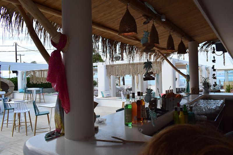 Marzi Beach And Bungalows Hotel Kokkónion Екстериор снимка