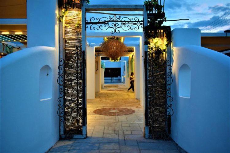 Marzi Beach And Bungalows Hotel Kokkónion Екстериор снимка