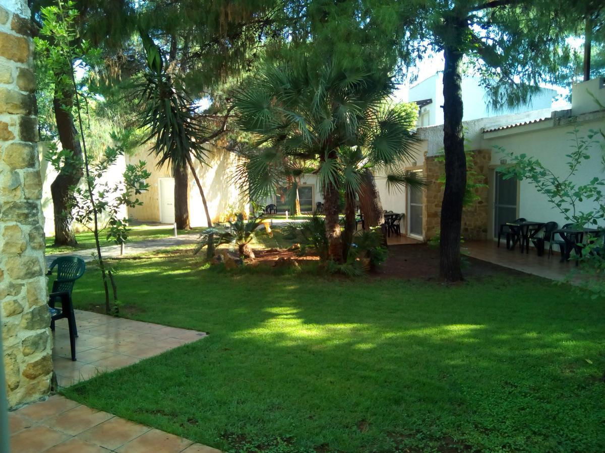 Marzi Beach And Bungalows Hotel Kokkónion Екстериор снимка