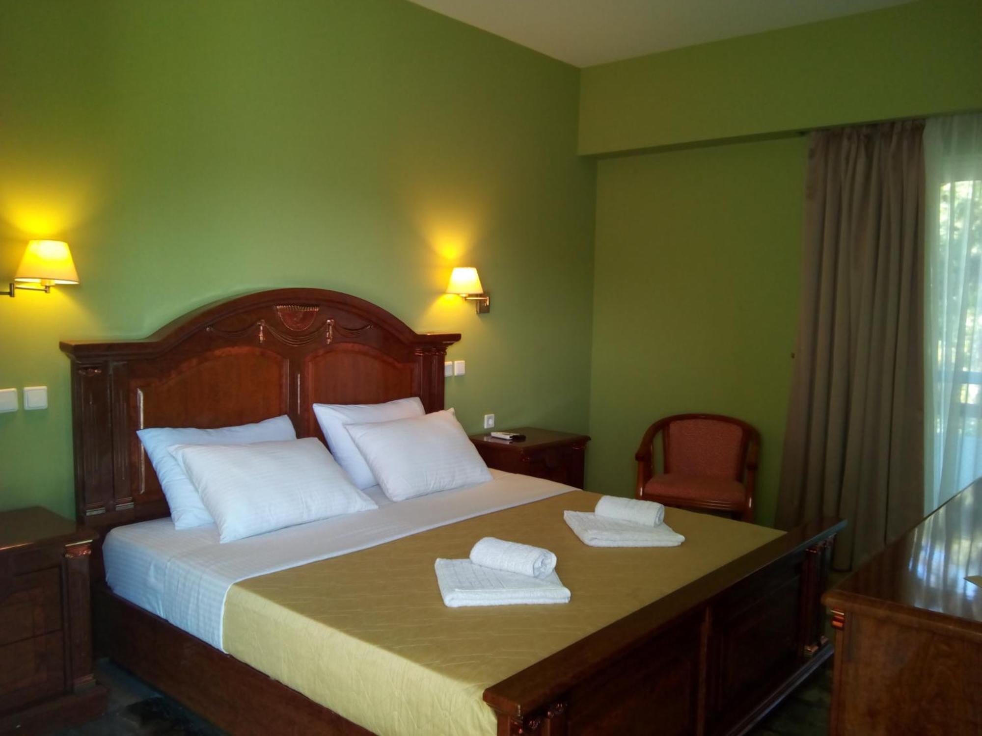 Marzi Beach And Bungalows Hotel Kokkónion Екстериор снимка